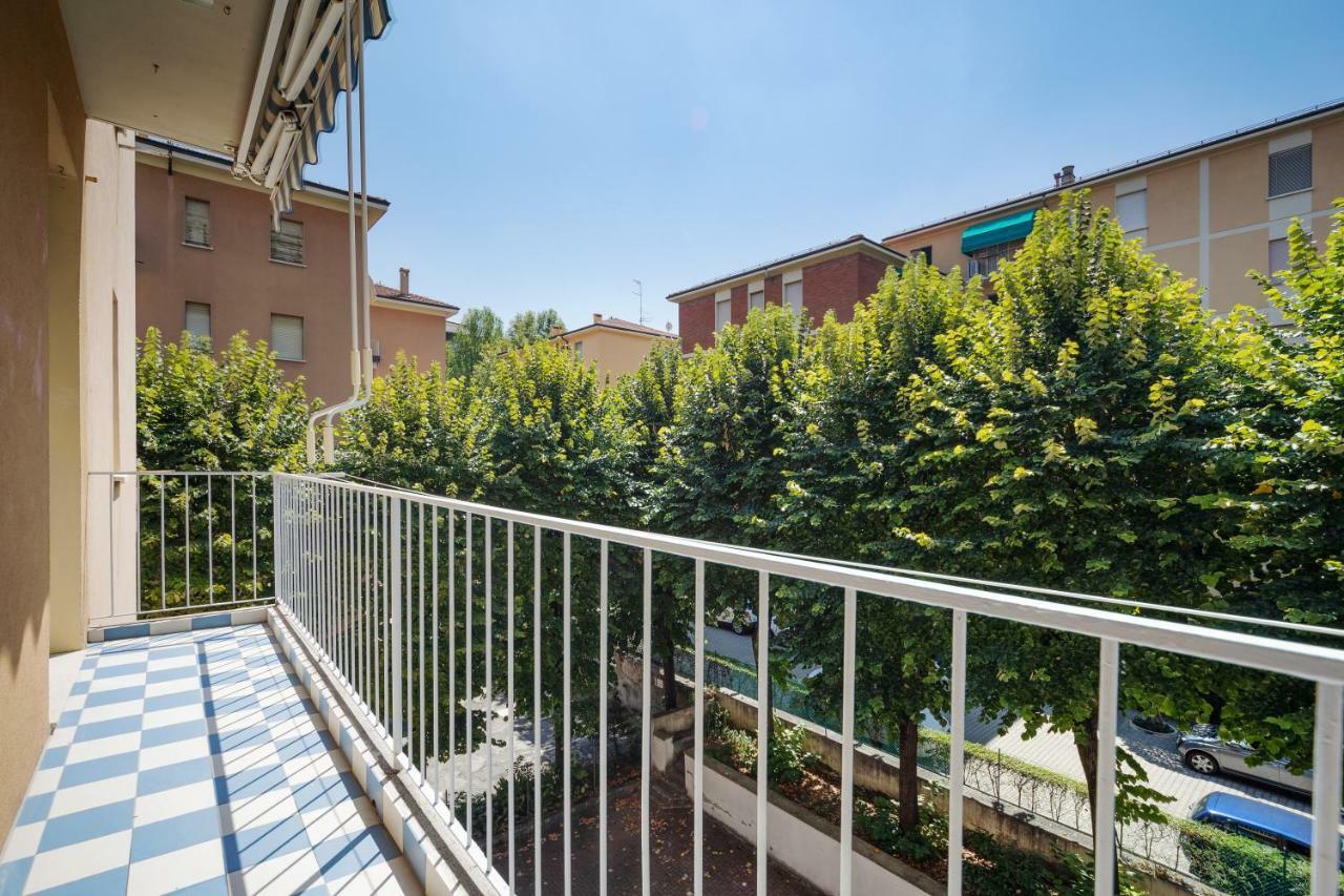 Sant'Orsola Colorful Huge Apartment بولونيا المظهر الخارجي الصورة